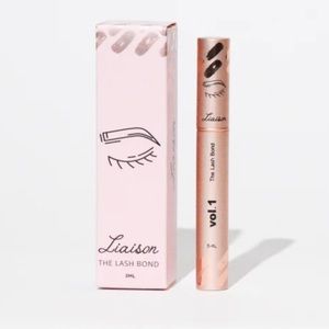 Liaison The Lash Bond